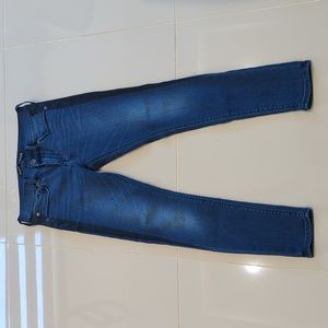 Mid rise skinny jeans